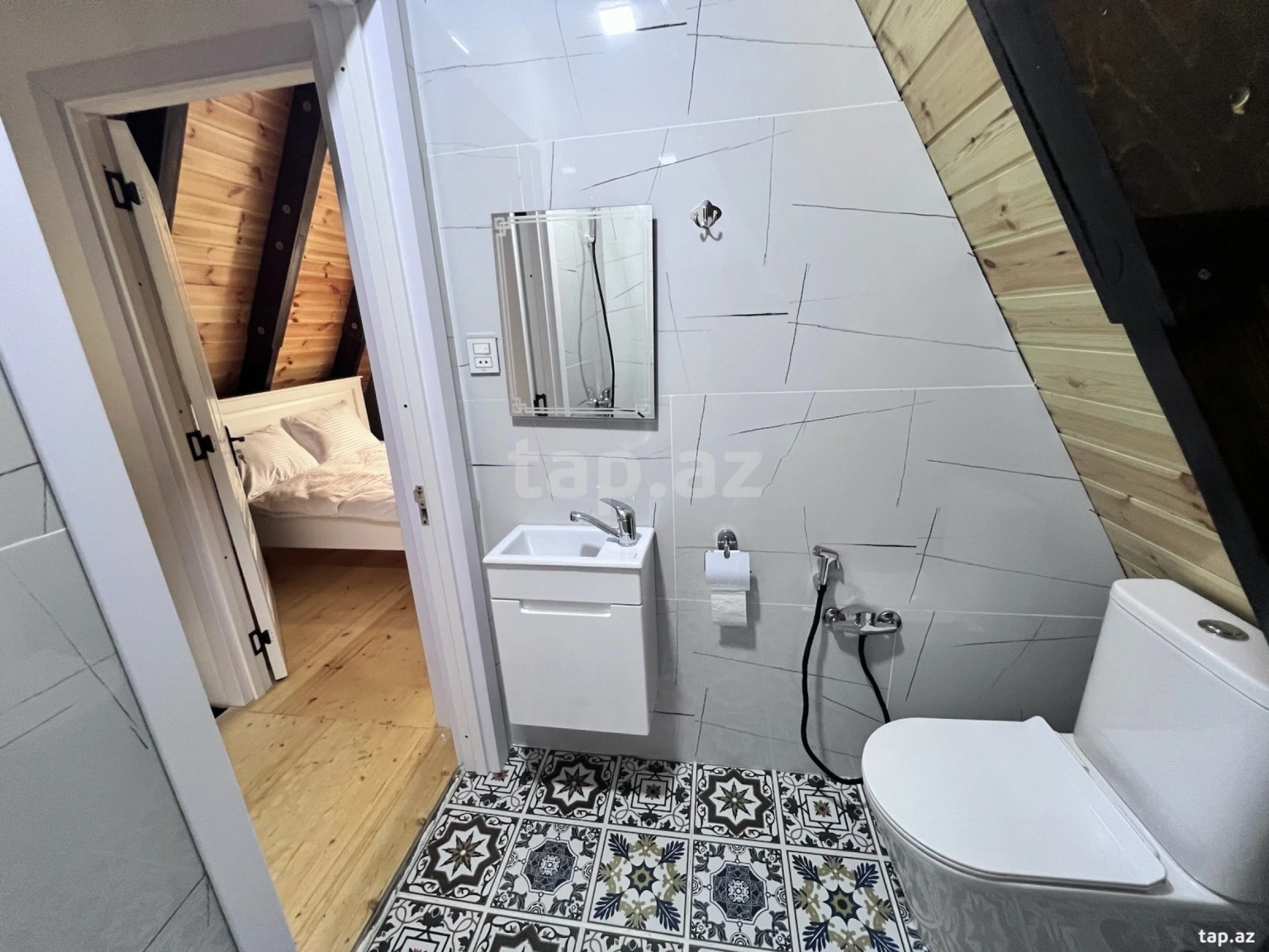 Kirayə verilir 4 otaqlı həyət evi