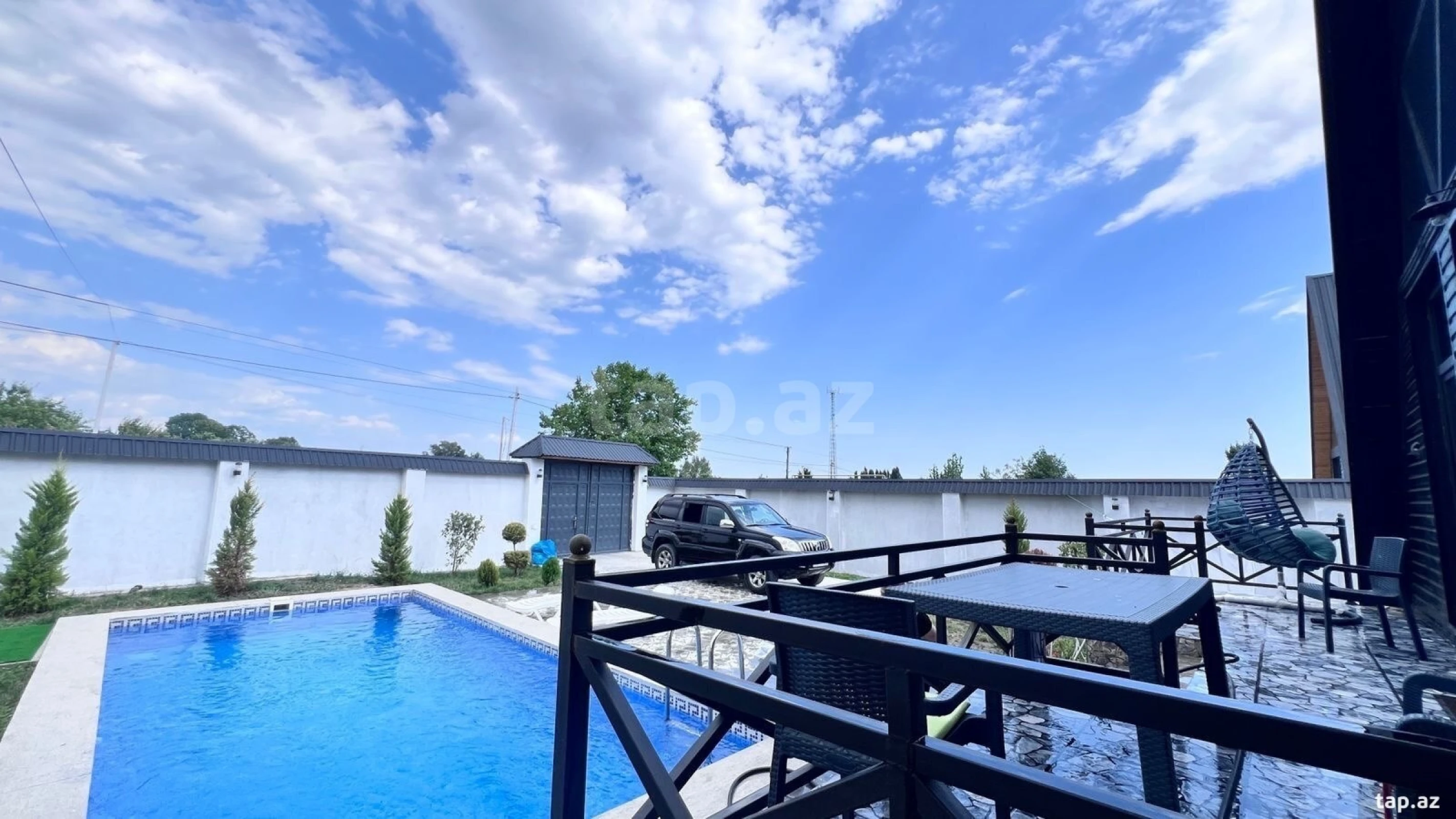 Kirayə verilir 4 otaqlı həyət evi