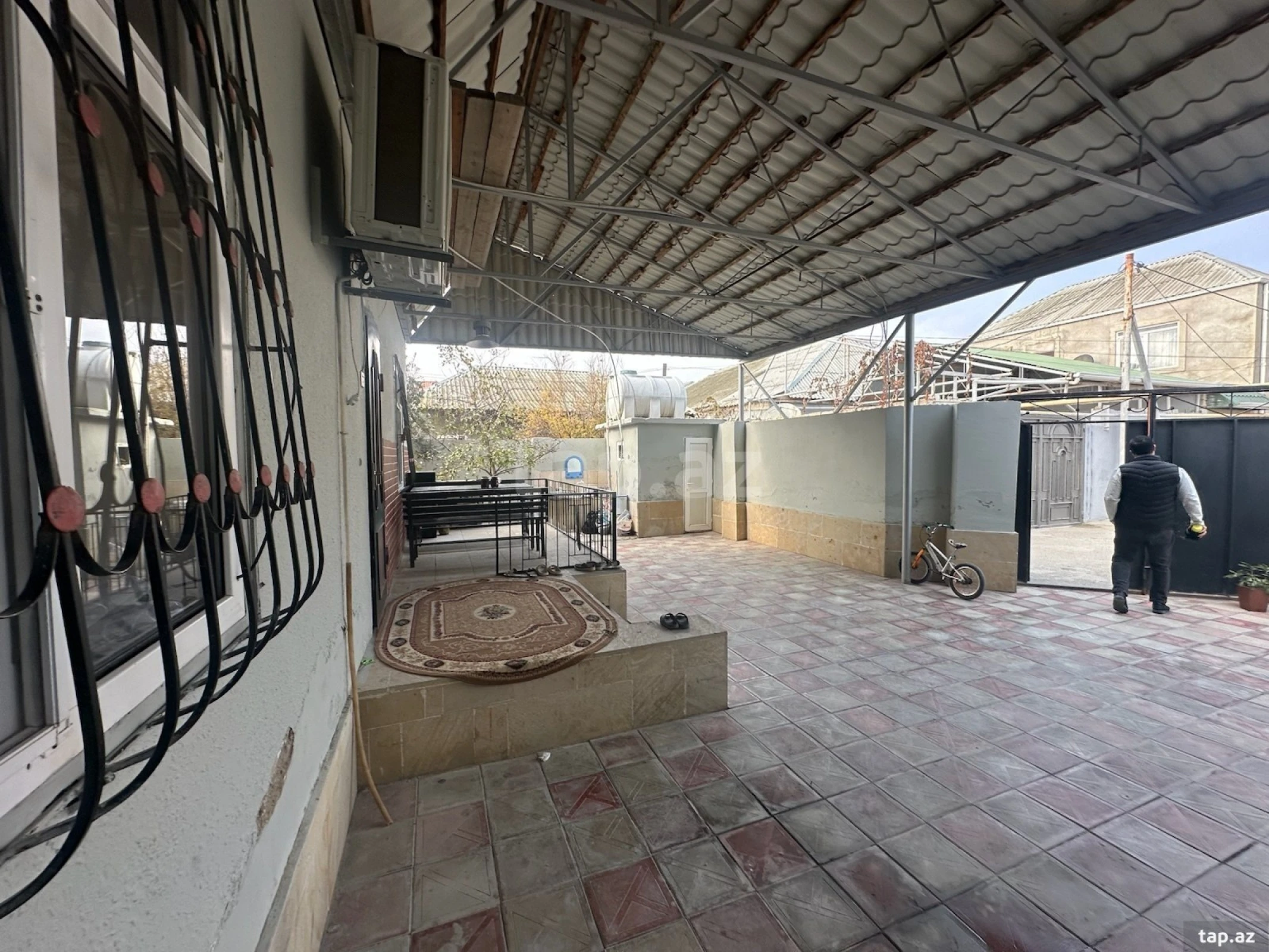 Satılır 3 otaqlı həyət evi