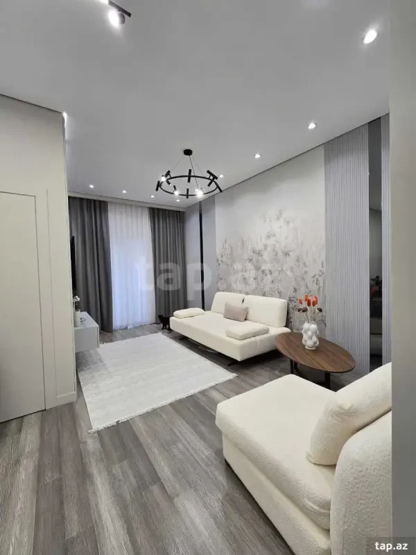 Kirayə verilir 2 otaqlı yeni tikili 65 m²