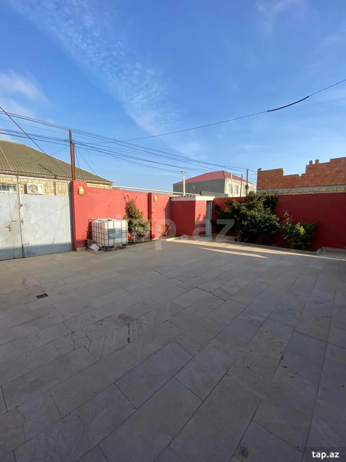 Satılır 3 otaqlı həyət evi