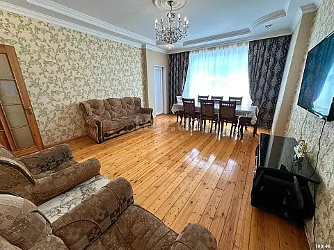 Kirayə verilir 3 otaqlı yeni tikili 105 m²