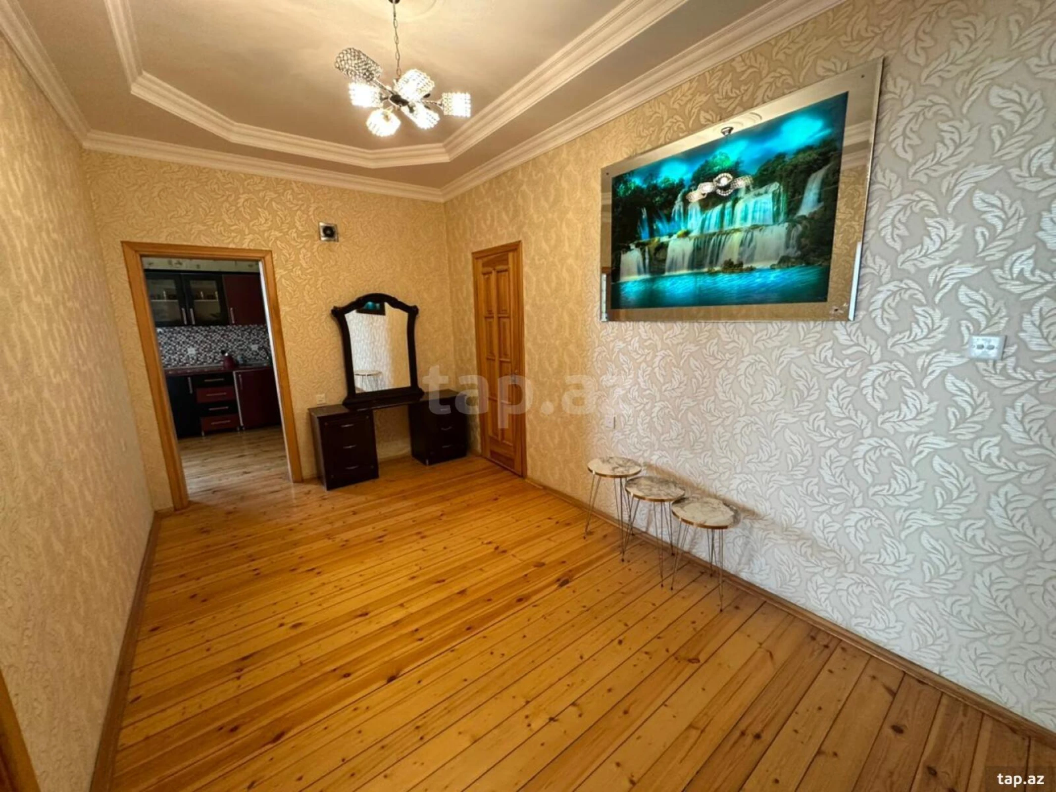 Kirayə verilir 3 otaqlı yeni tikili 105 m²