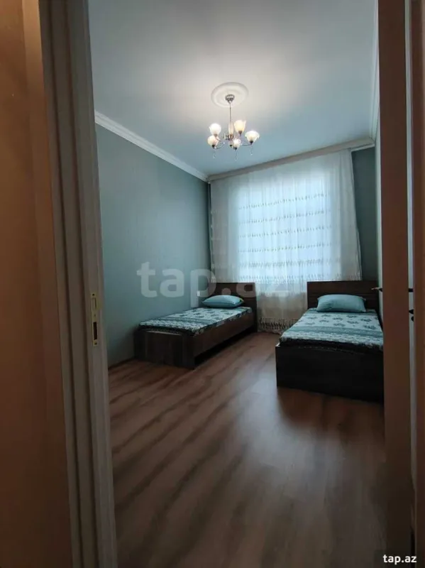 Kirayə verilir 4 otaqlı yeni tikili 110 m²