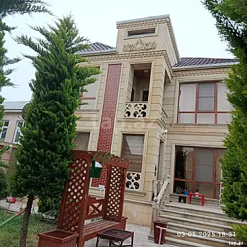 Satılır 4 otaqlı həyət evi 180 m²