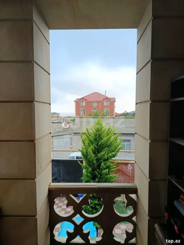 Satılır 4 otaqlı həyət evi 180 m²