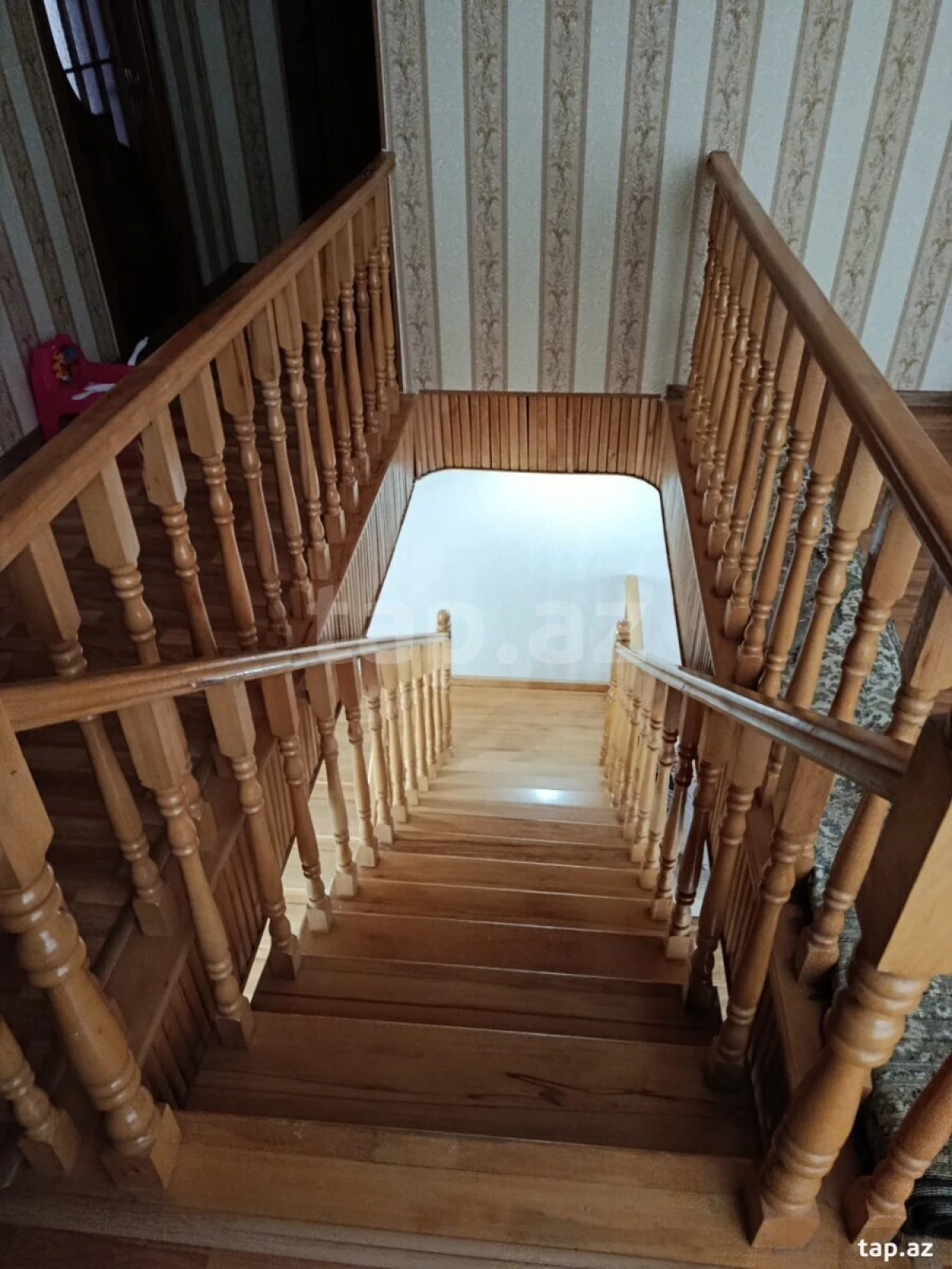 Satılır 4 otaqlı həyət evi 180 m²