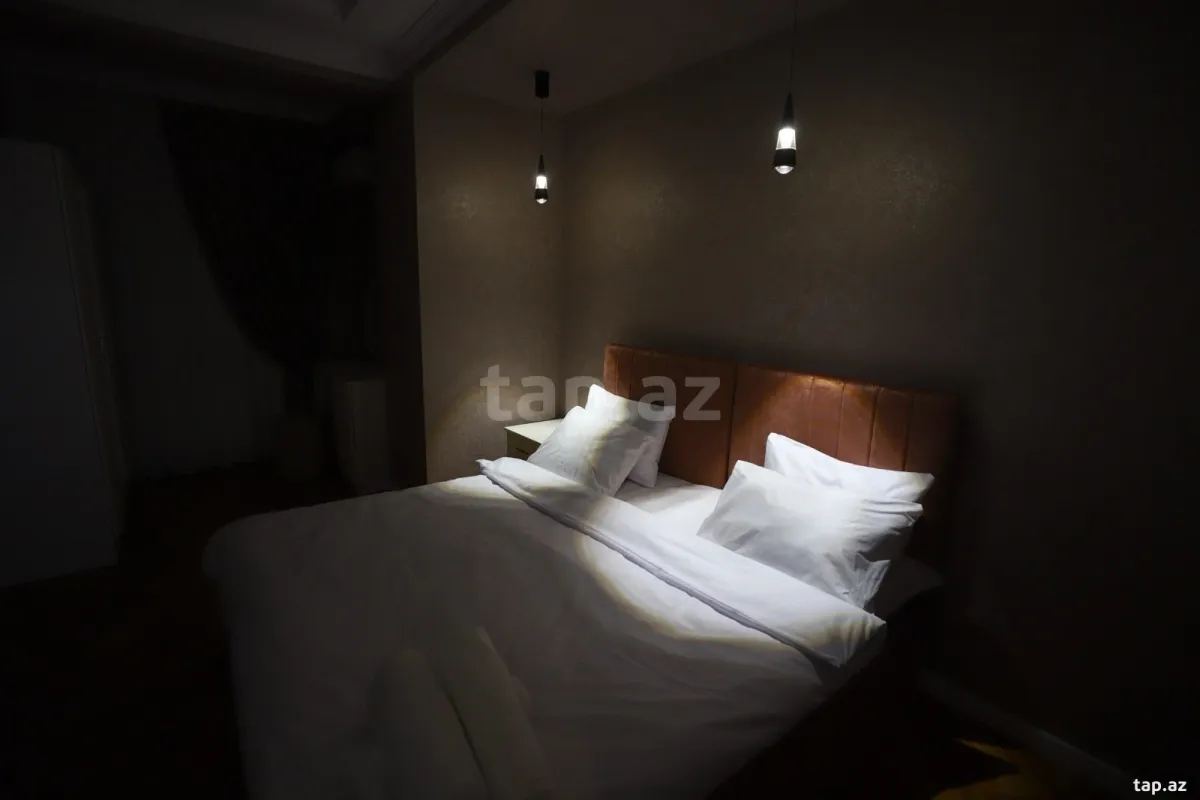 Kirayə verilir 3 otaqlı yeni tikili 130 m²