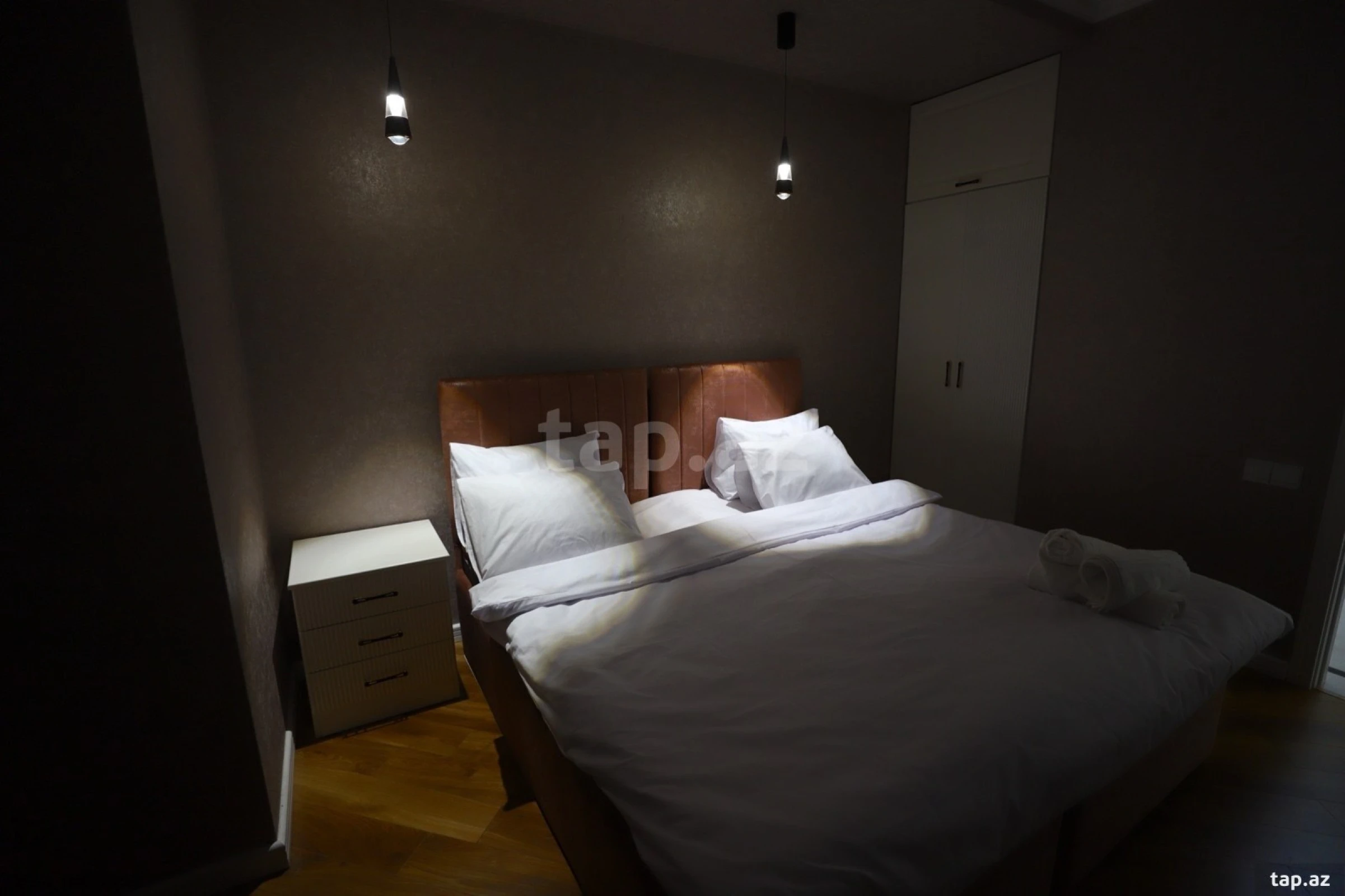 Kirayə verilir 3 otaqlı yeni tikili 130 m²