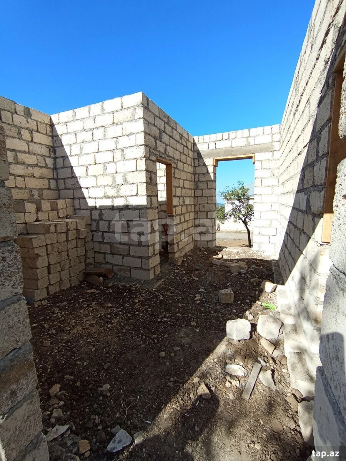 Satılır 3 otaqlı həyət evi