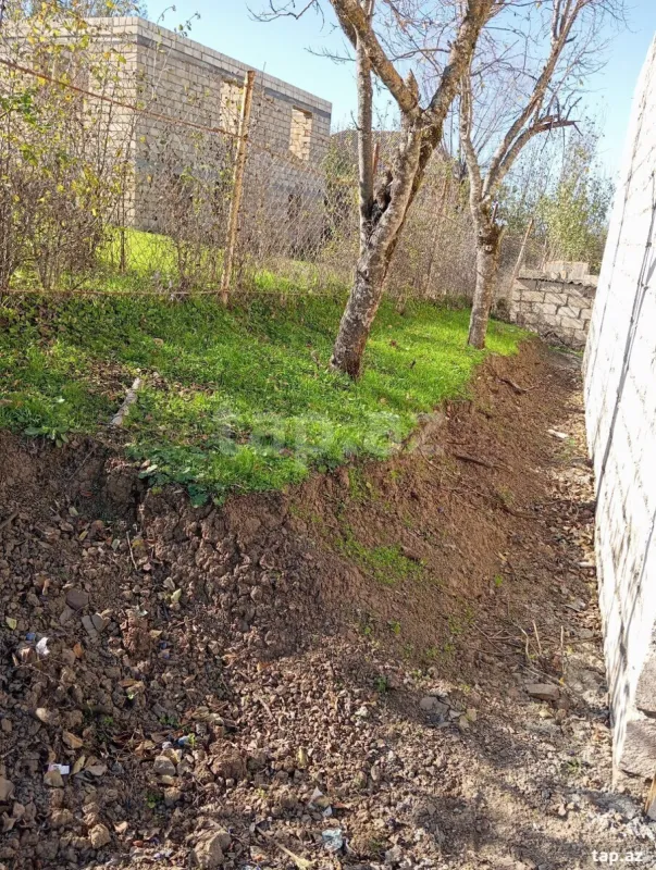 Satılır 3 otaqlı həyət evi