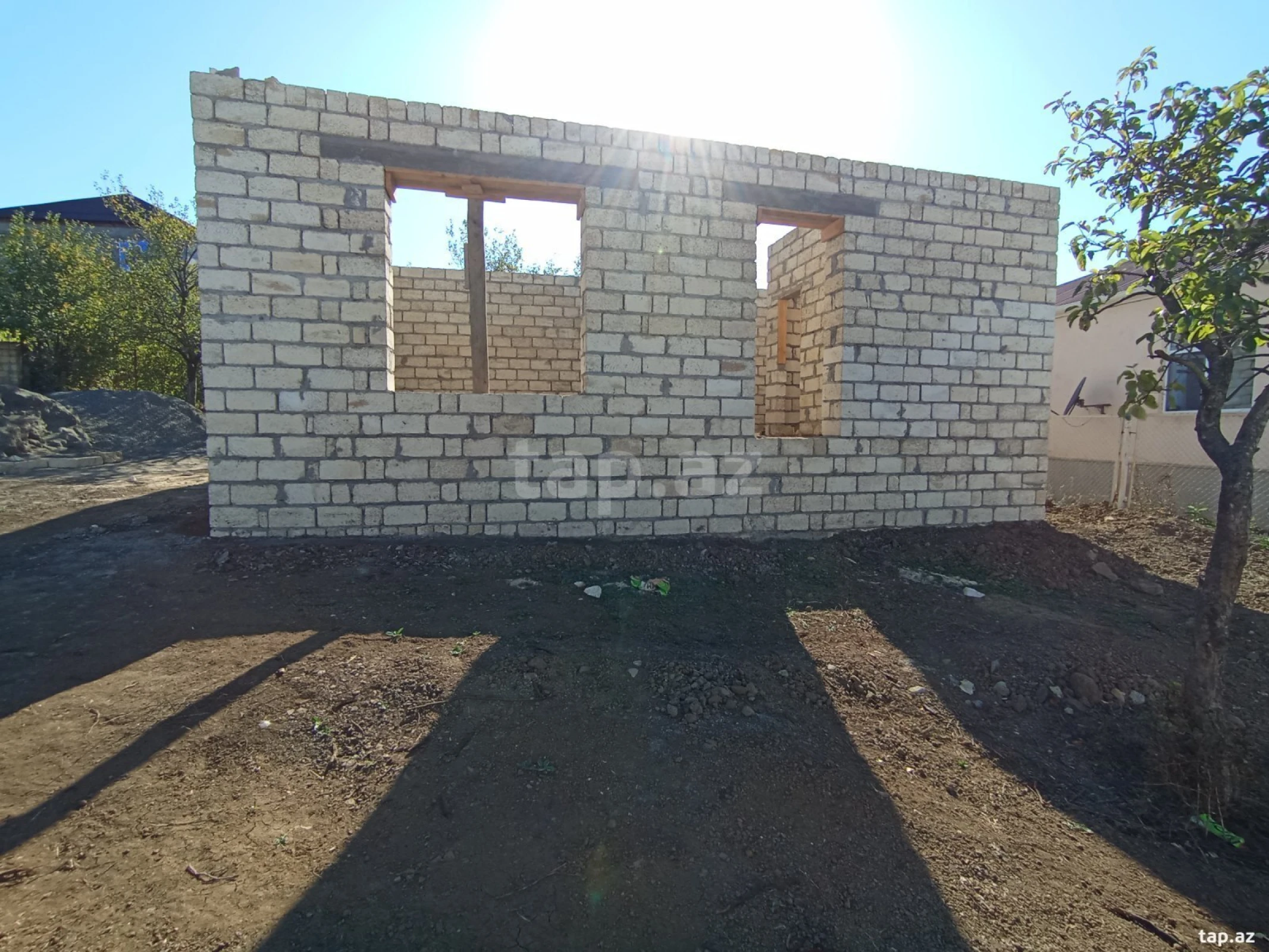 Satılır 3 otaqlı həyət evi