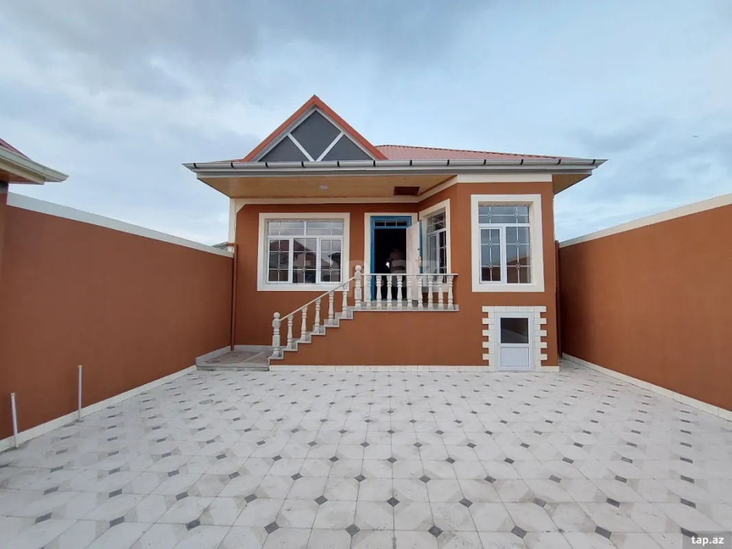 Satılır 3 otaqlı həyət evi