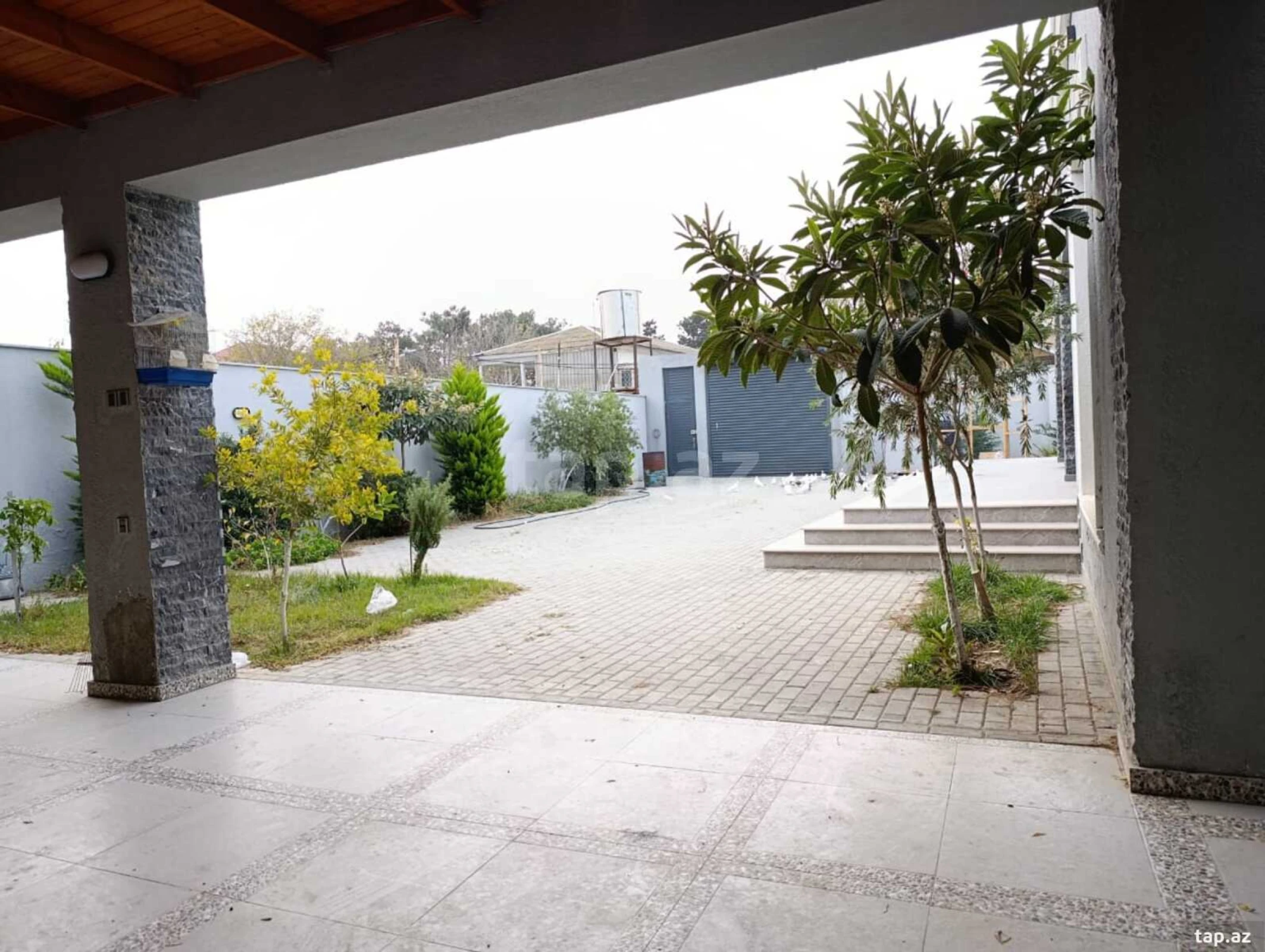 Satılır 5 otaqlı həyət evi 130 m²