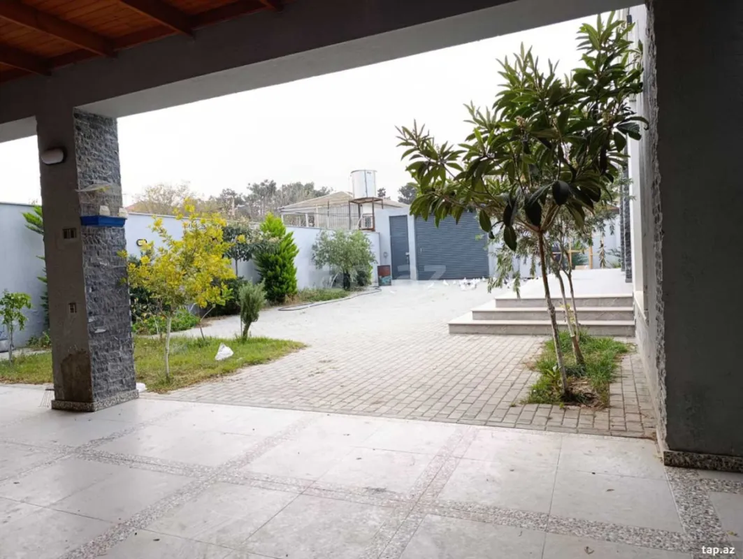 Satılır 5 otaqlı həyət evi 130 m²
