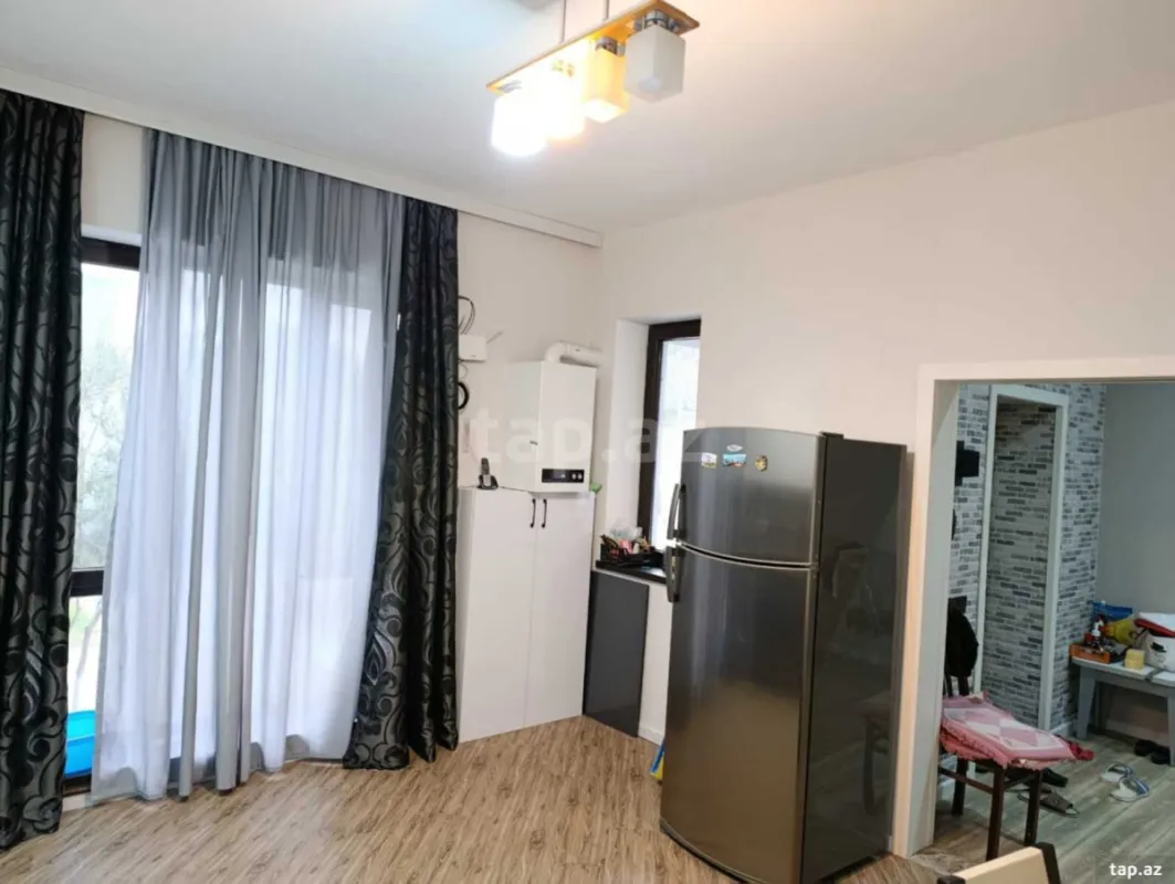 Satılır 5 otaqlı həyət evi 130 m²