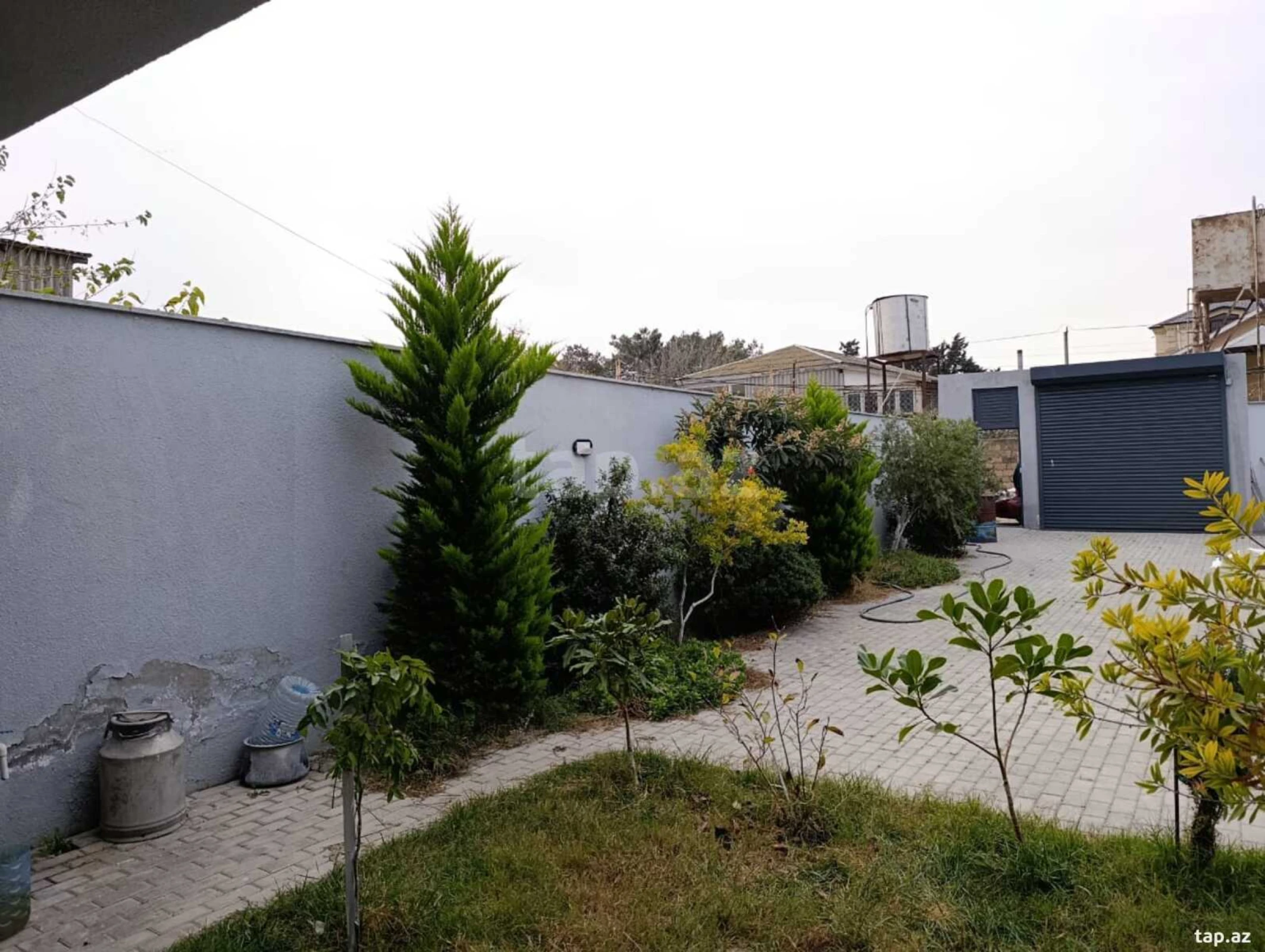 Satılır 5 otaqlı həyət evi 130 m²