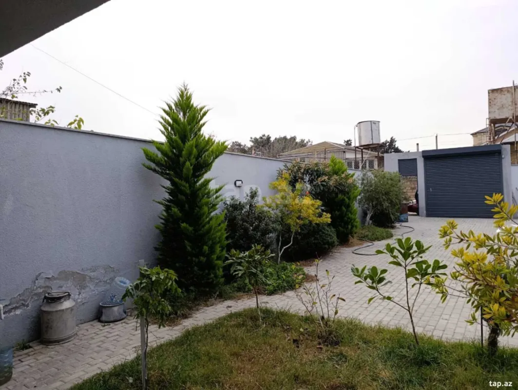 Satılır 5 otaqlı həyət evi 130 m²