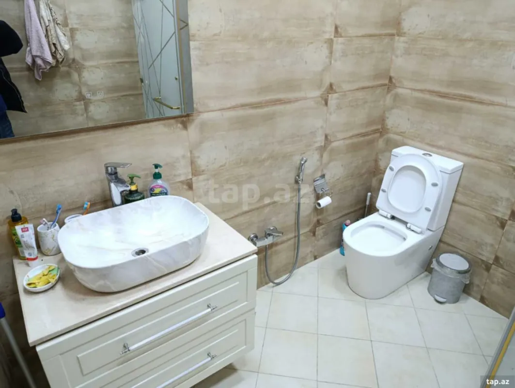 Satılır 5 otaqlı həyət evi 130 m²
