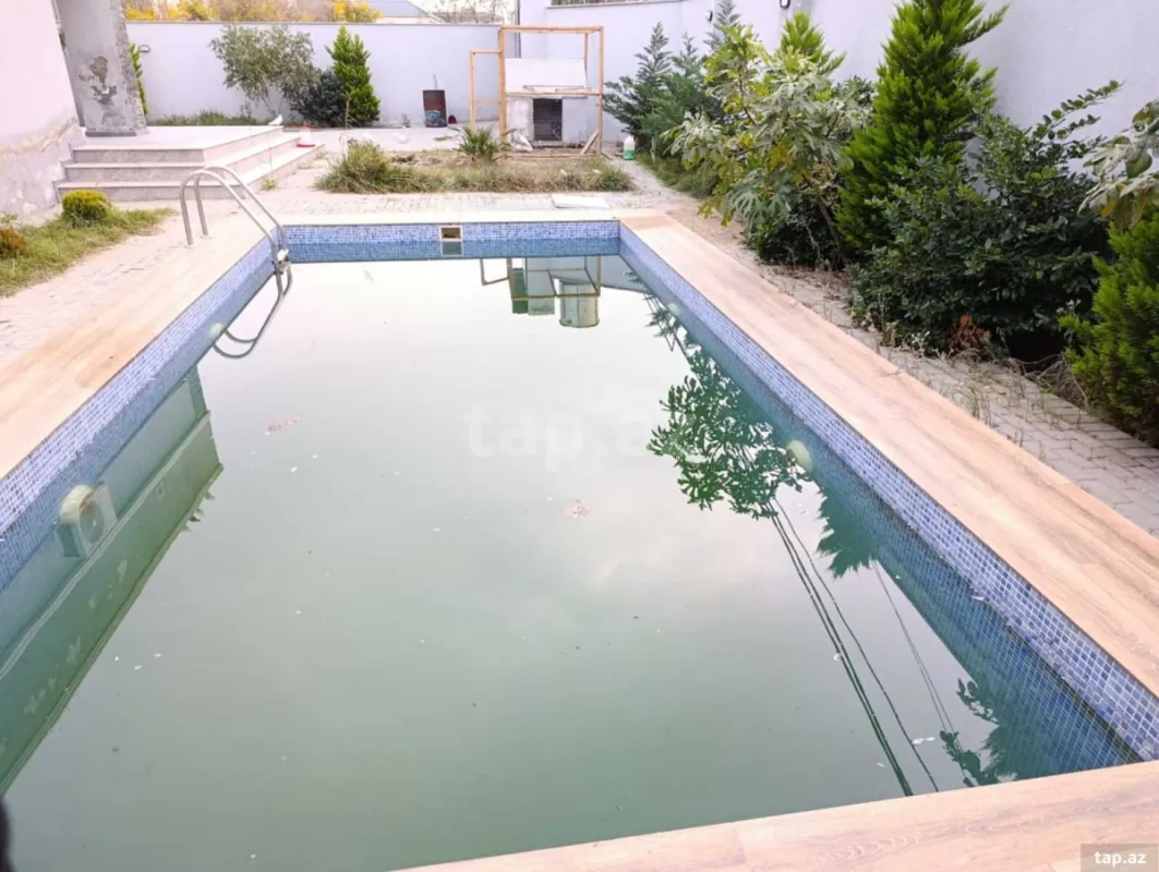 Satılır 5 otaqlı həyət evi 130 m²