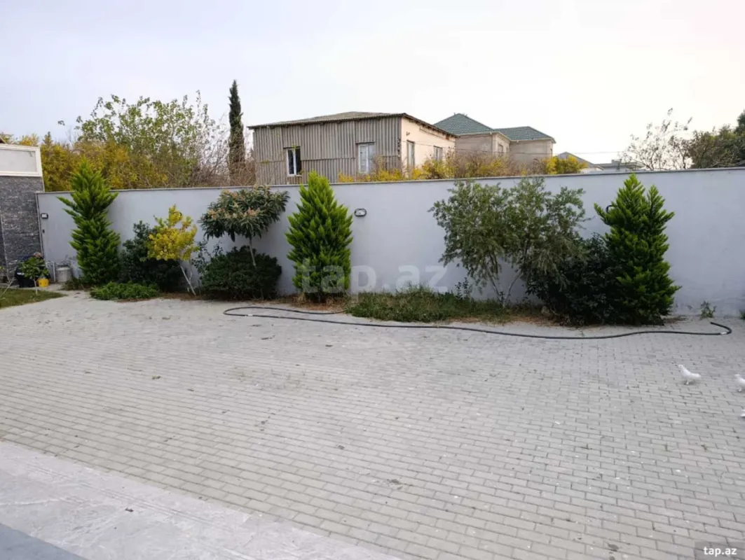 Satılır 5 otaqlı həyət evi 130 m²