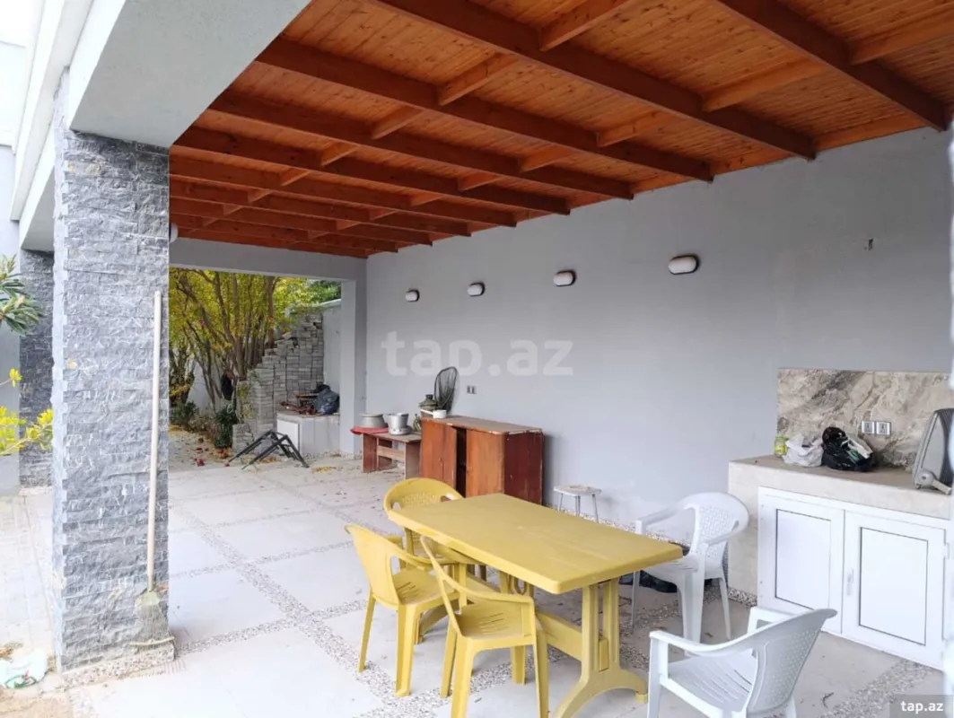 Satılır 5 otaqlı həyət evi 130 m²