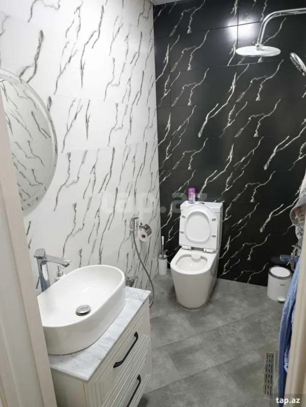 Satılır 5 otaqlı həyət evi 130 m²