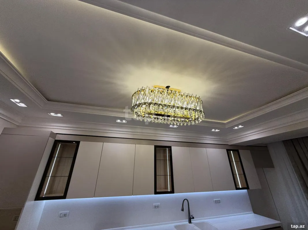 Satılır 4 otaqlı yeni tikili 189 m²