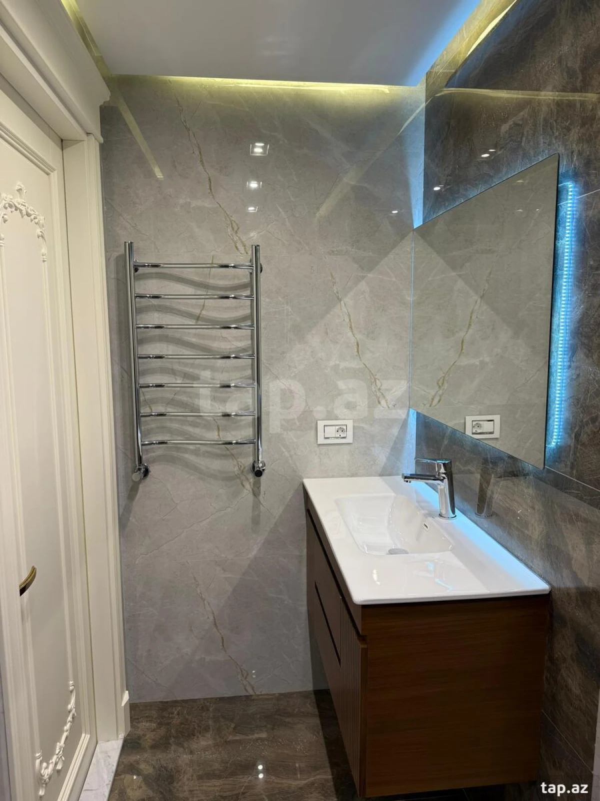 Satılır 4 otaqlı yeni tikili 189 m²