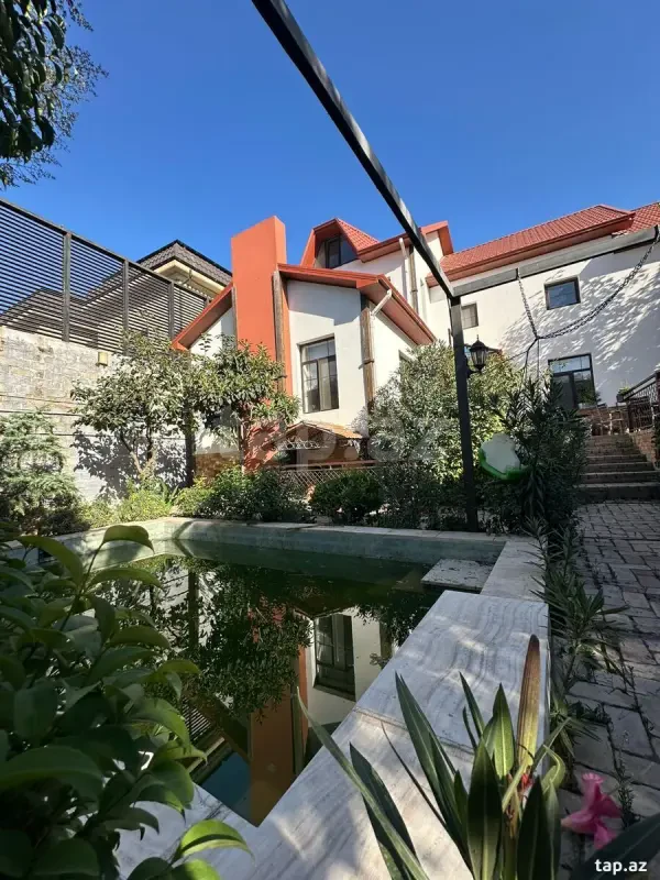 Kirayə verilir 5 otaqlı həyət evi 300 m²