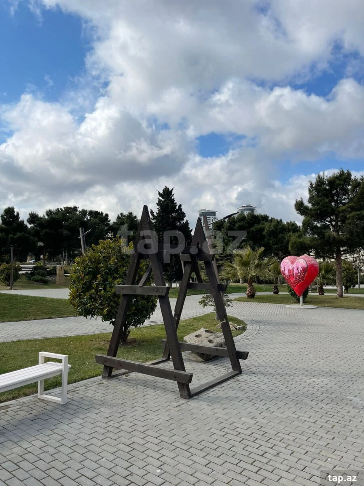 Satılır 4 otaqlı yeni tikili 179 m²