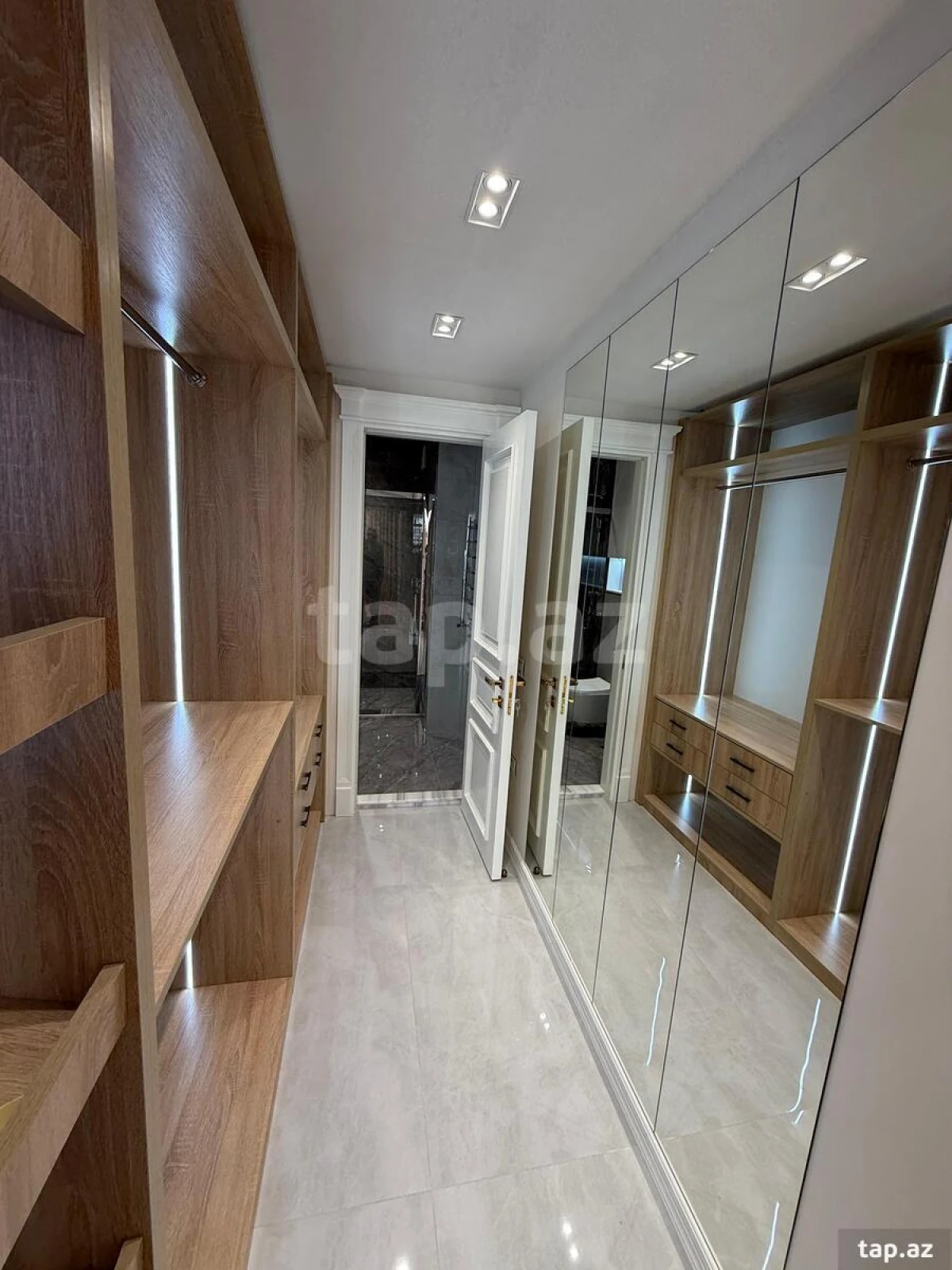 Satılır 4 otaqlı yeni tikili 179 m²