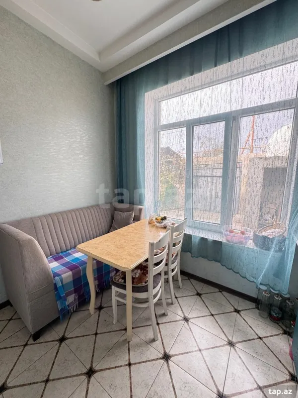 Satılır 4 otaqlı həyət evi