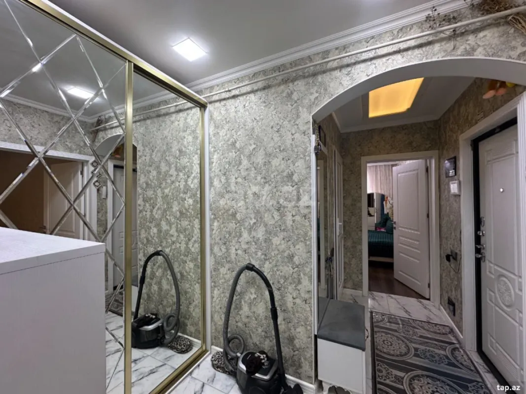 Satılır 2 otaqlı mənzil 60 m²