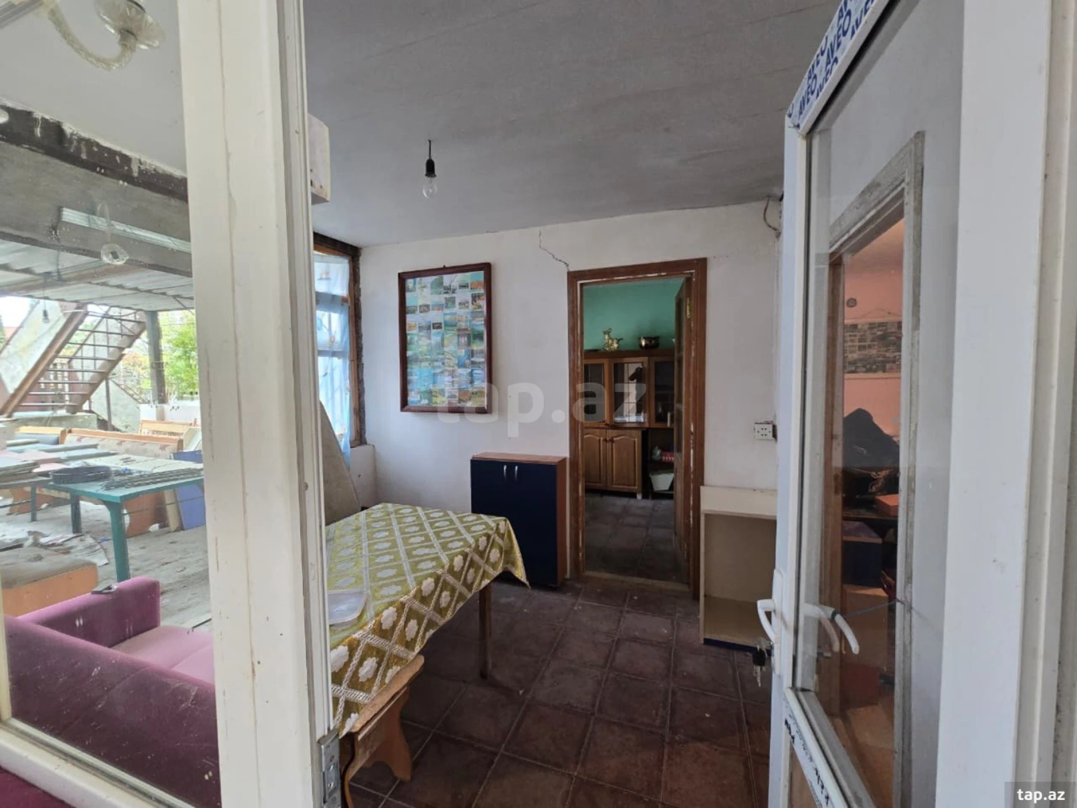 Satılır 5 otaqlı həyət evi