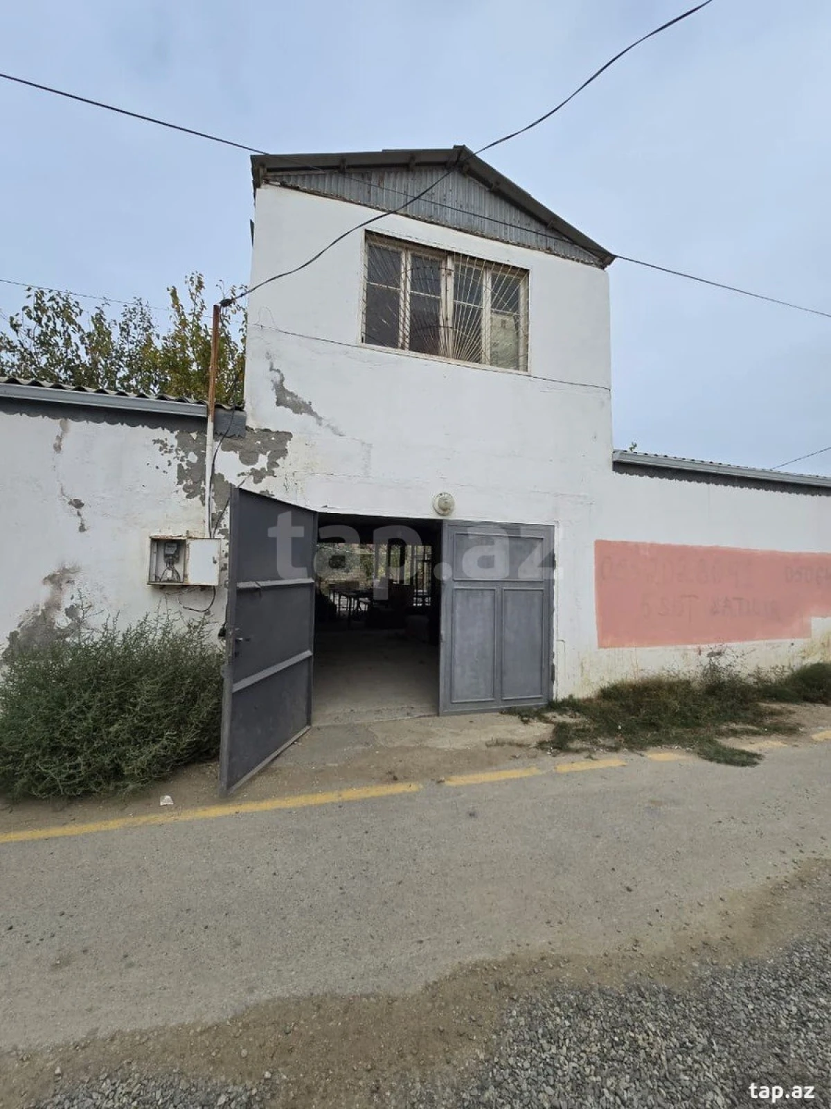 Satılır 5 otaqlı həyət evi