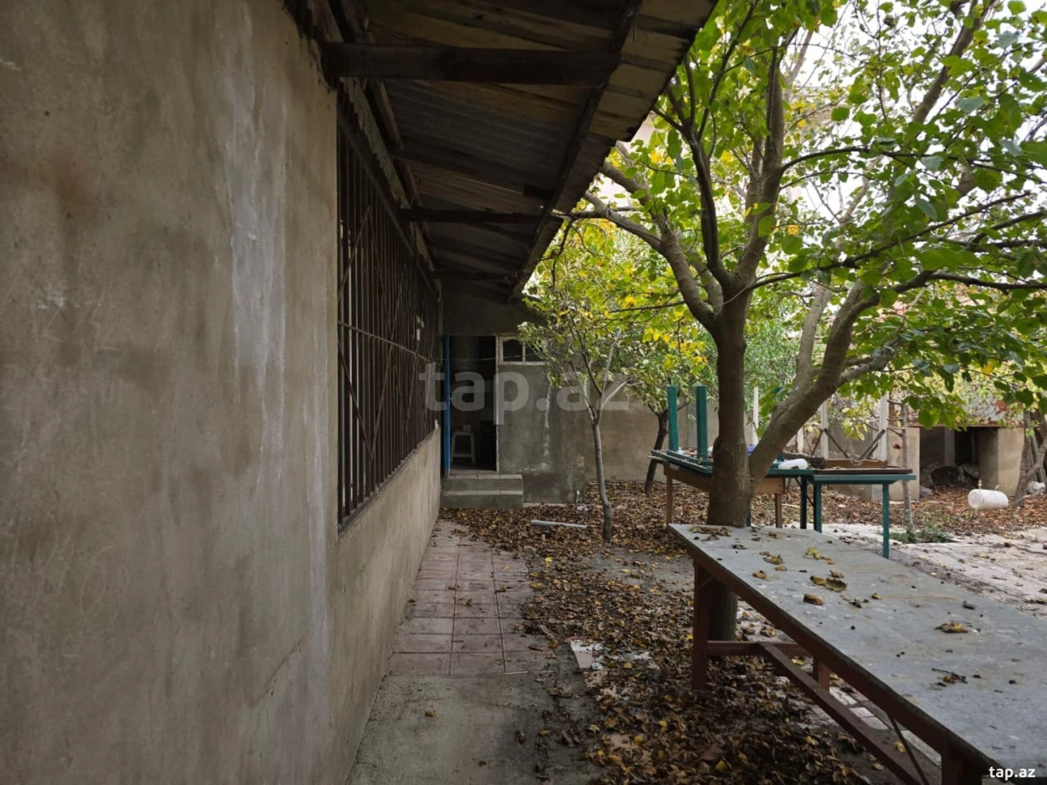 Satılır 5 otaqlı həyət evi