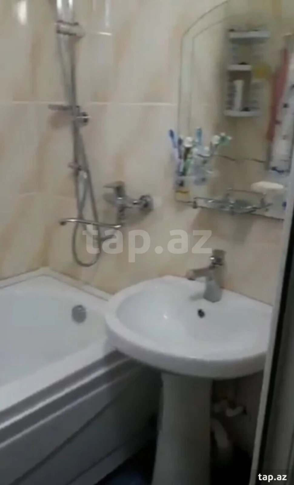 Kirayə verilir 3 otaqlı mənzil 70 m²