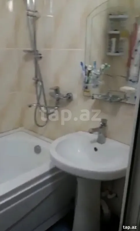 Kirayə verilir 3 otaqlı mənzil 70 m²