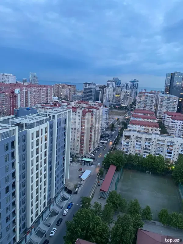 Kirayə verilir 2 otaqlı yeni tikili 80 m²