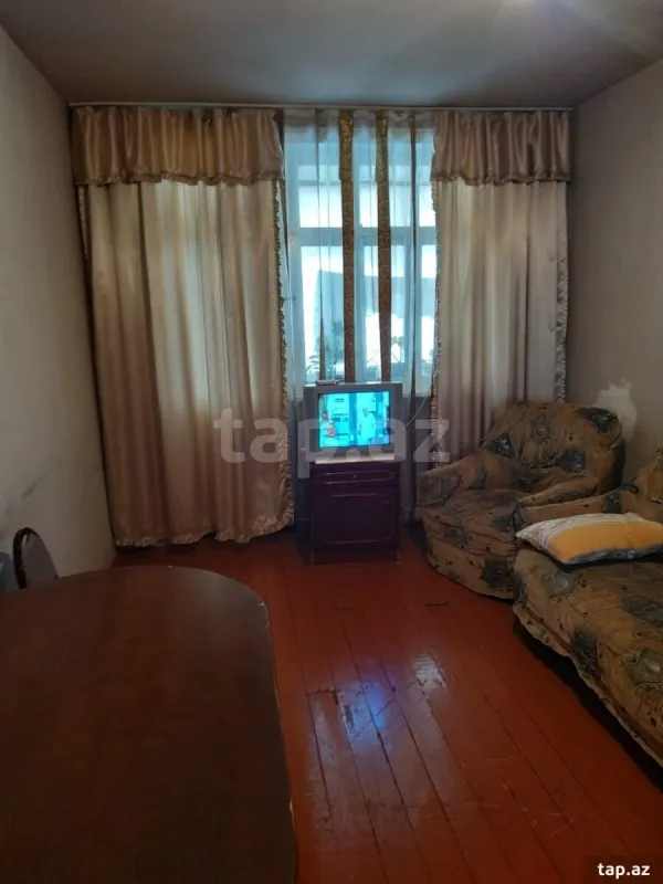 Kirayə verilir 2 otaqlı mənzil 60 m²