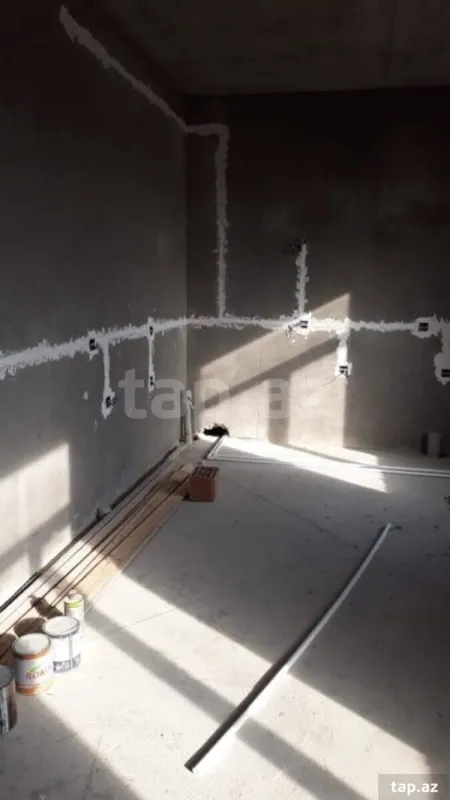 Satılır 5 otaqlı həyət evi