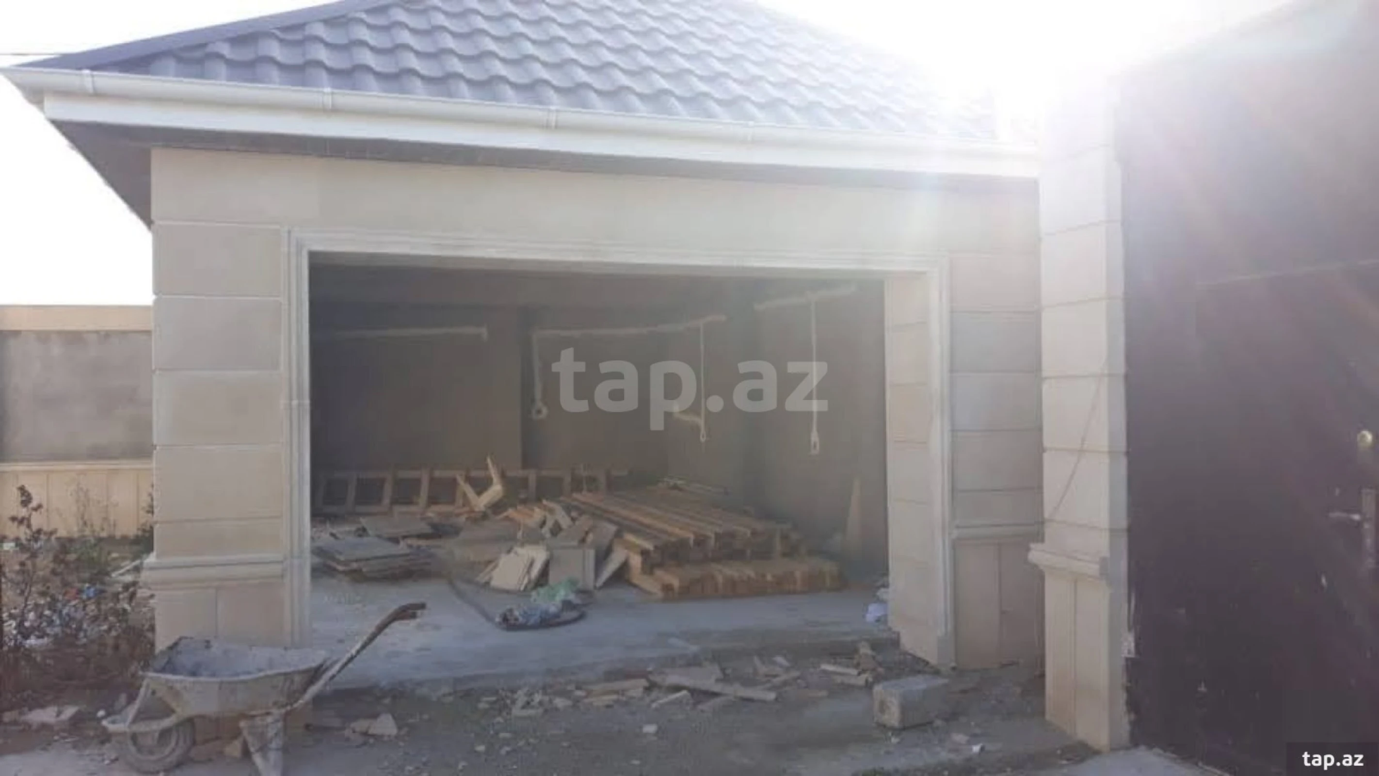 Satılır 5 otaqlı həyət evi