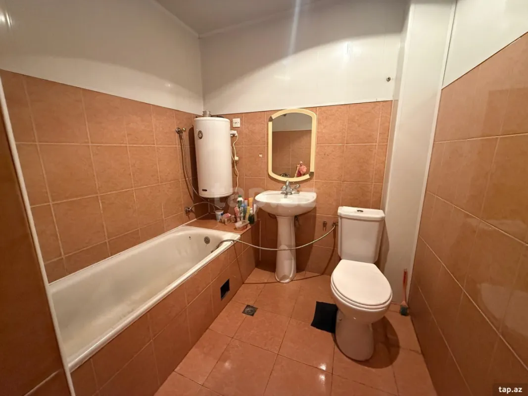 Satılır 2 otaqlı mənzil 70 m²