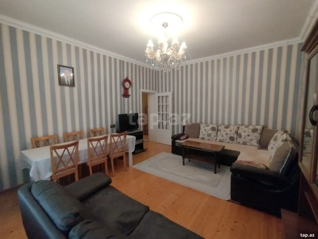 Satılır 7 otaqlı həyət evi