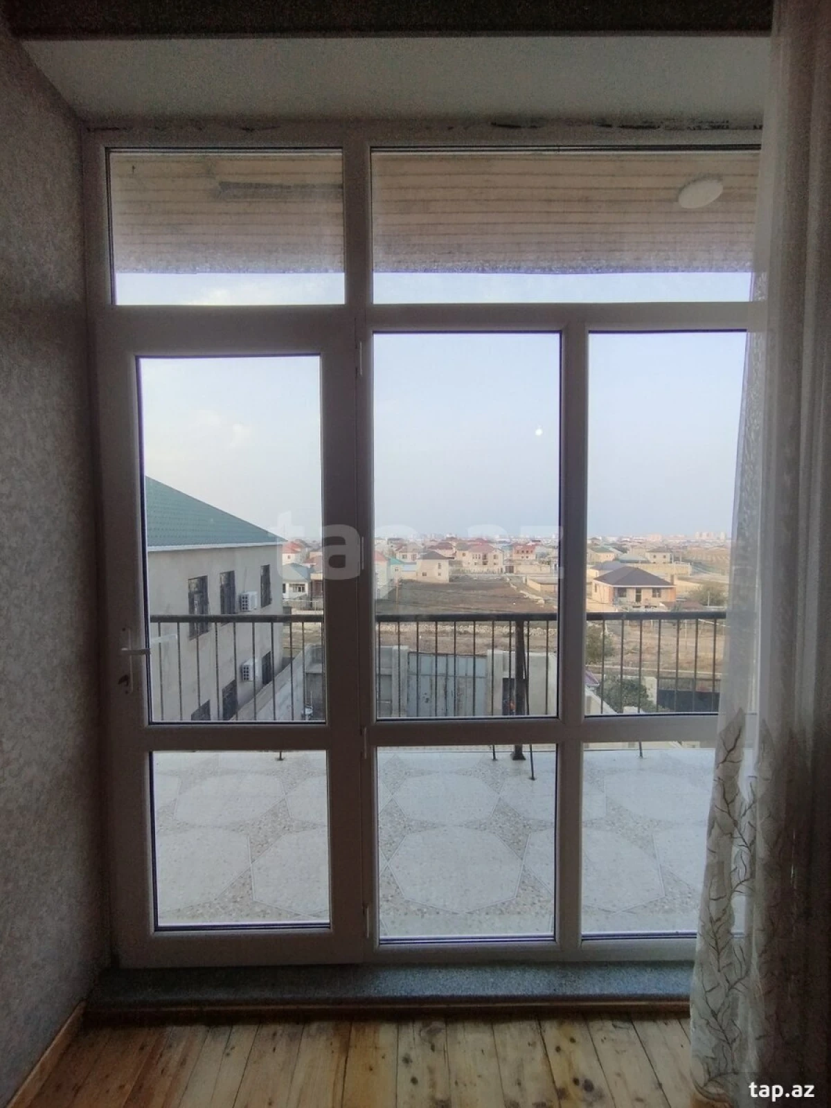 Satılır 7 otaqlı həyət evi