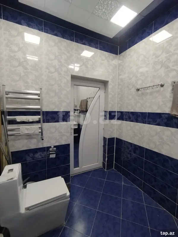 Satılır 7 otaqlı həyət evi