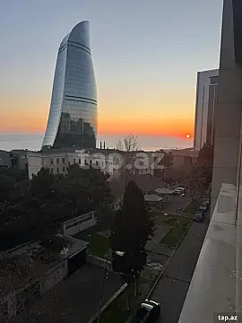 Kirayə verilir 3 otaqlı yeni tikili 80 m² — Bakı, İçərişəhər 3 otaq 80.00 m²