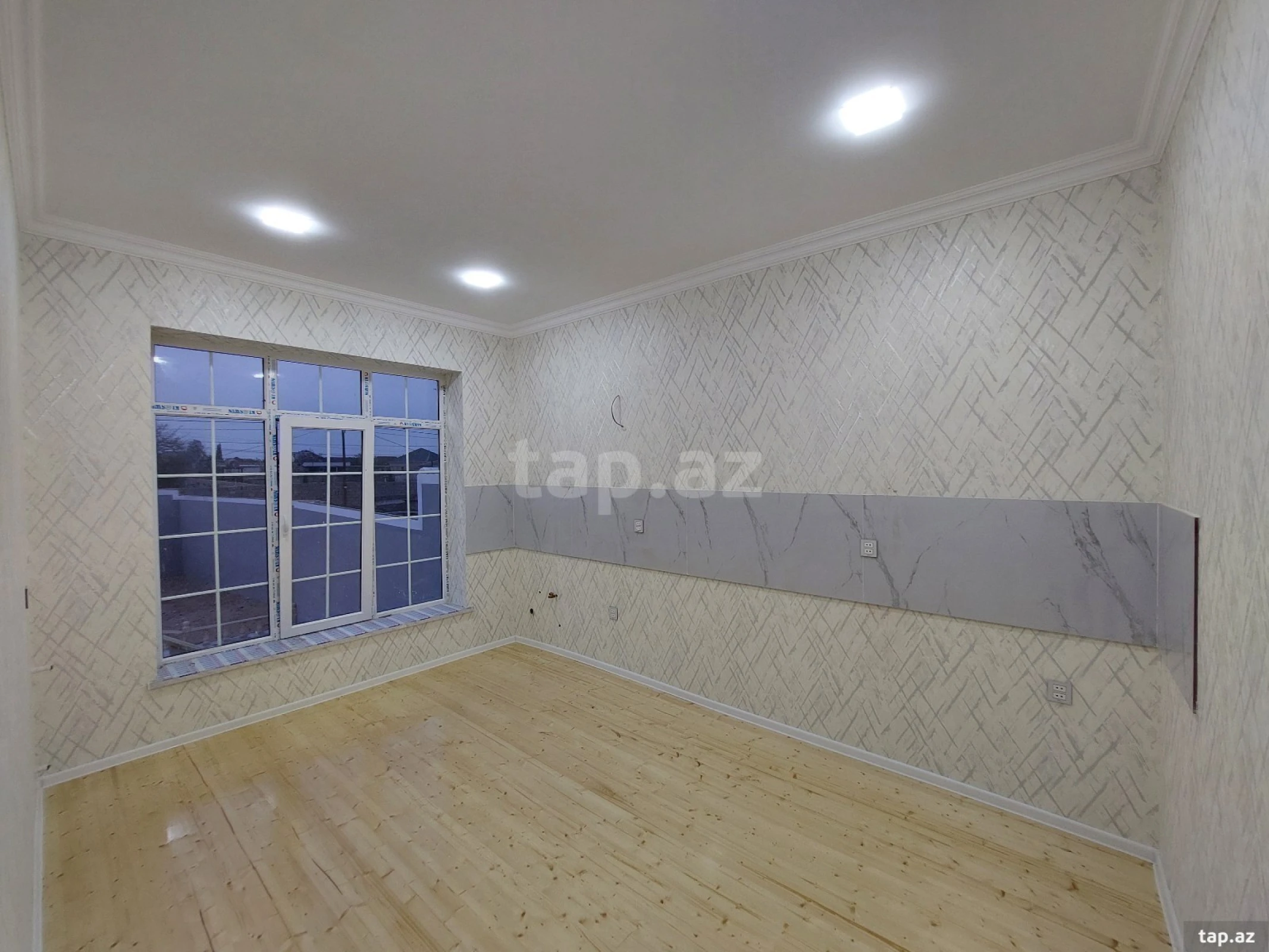 Satılır 4 otaqlı həyət evi