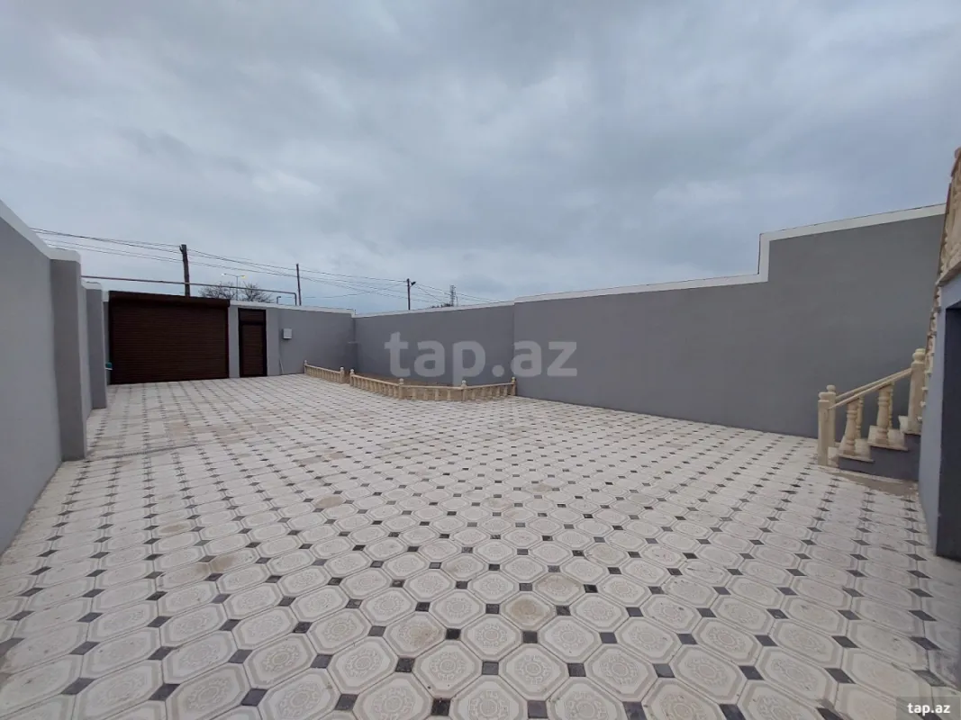 Satılır 4 otaqlı həyət evi